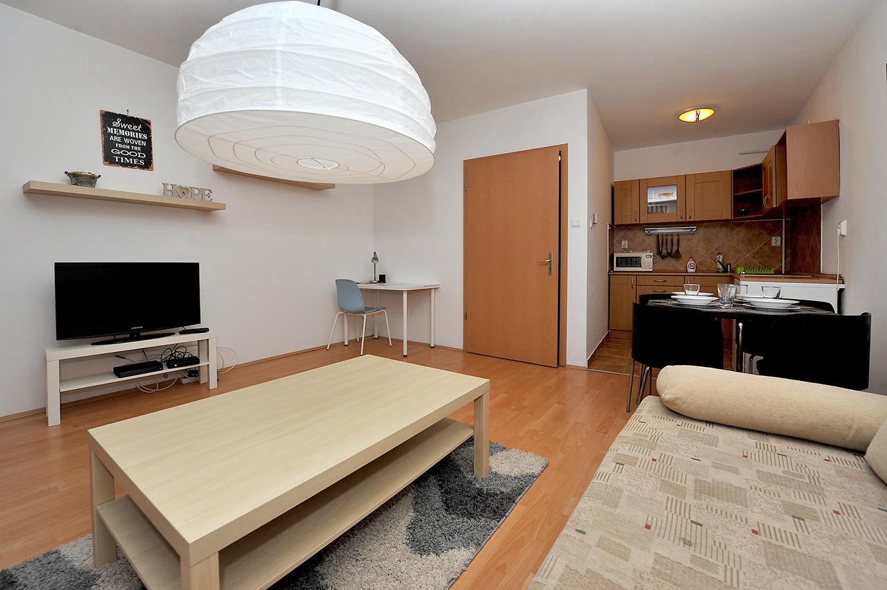 Ihome Apartment 3.0 Πετς Εξωτερικό φωτογραφία