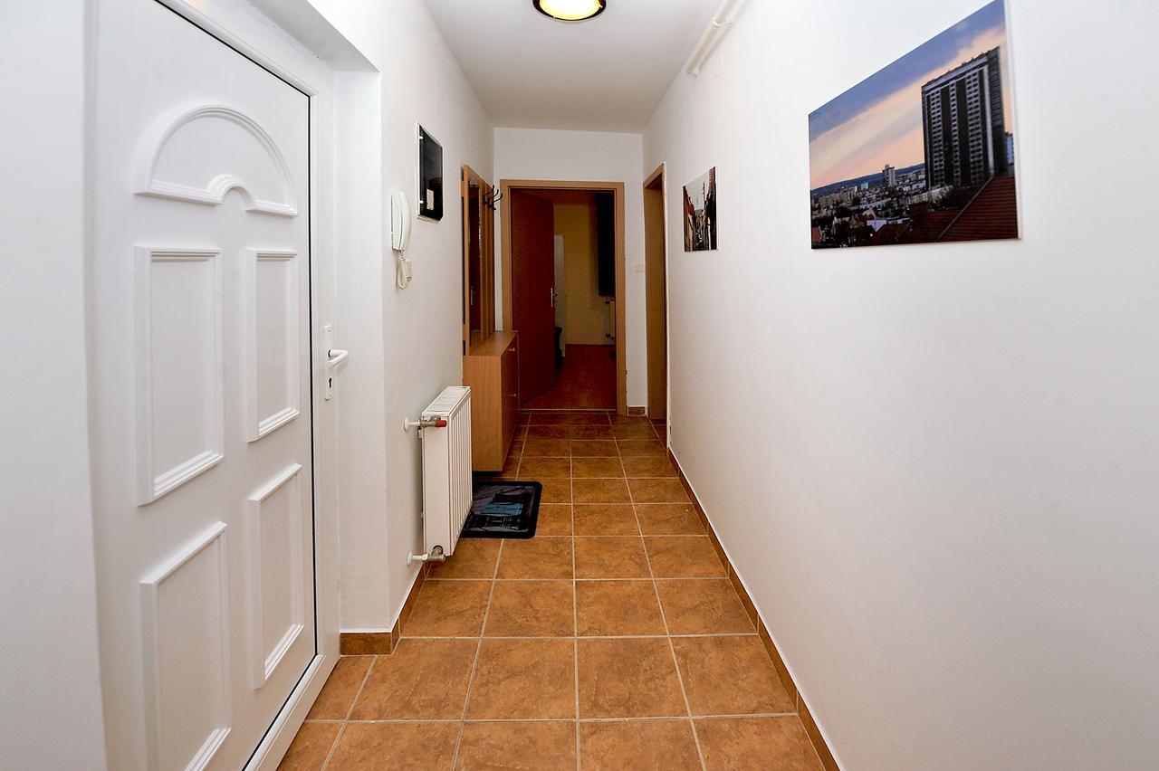 Ihome Apartment 3.0 Πετς Εξωτερικό φωτογραφία